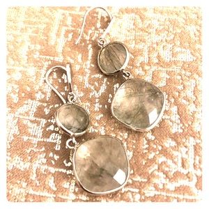 🌙NWOT Moonstone Earrings🌝